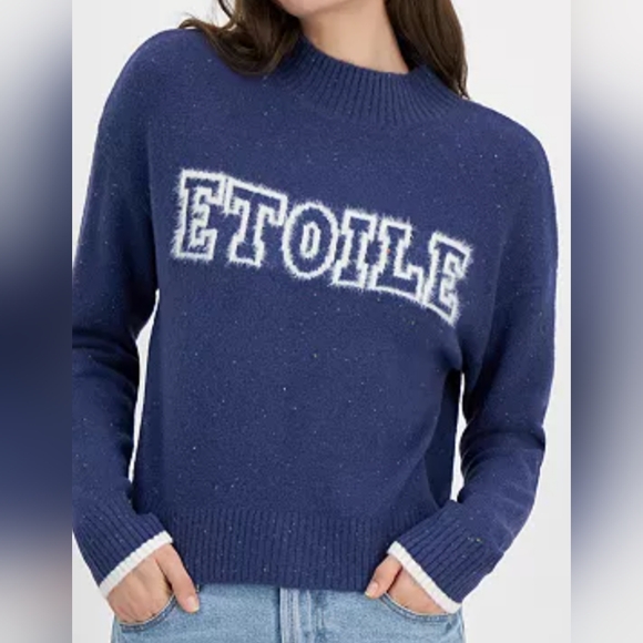 Hooked Up by IOT. Juniors' Etoile Eyelash Crewneck Sweater. Size M - Picture 7 of 11